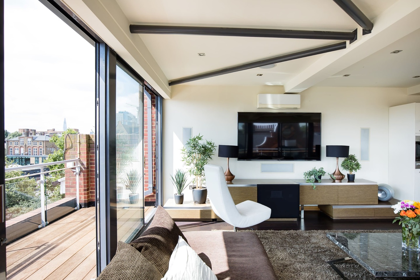 Additional image 10 of 3 Bed Flat, Redmans Road, E1, N1 7GU