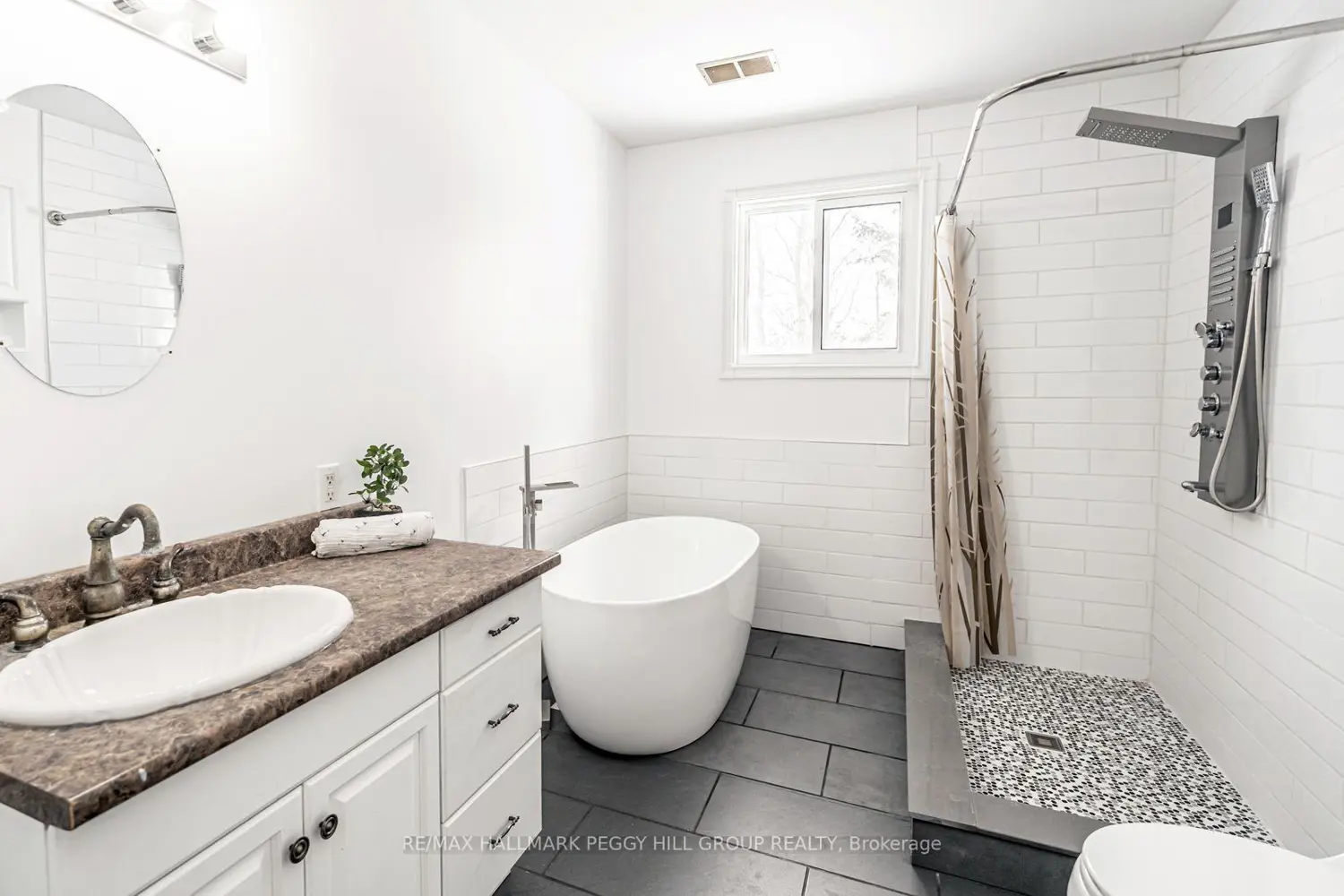 Additional image 6 of 5853 Yonge Street