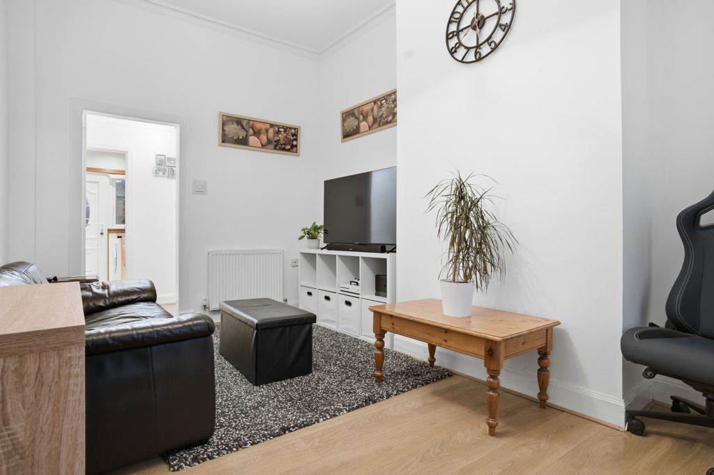 Additional image 2 of 2 bed flat for saleQueen Street, Alva FK12