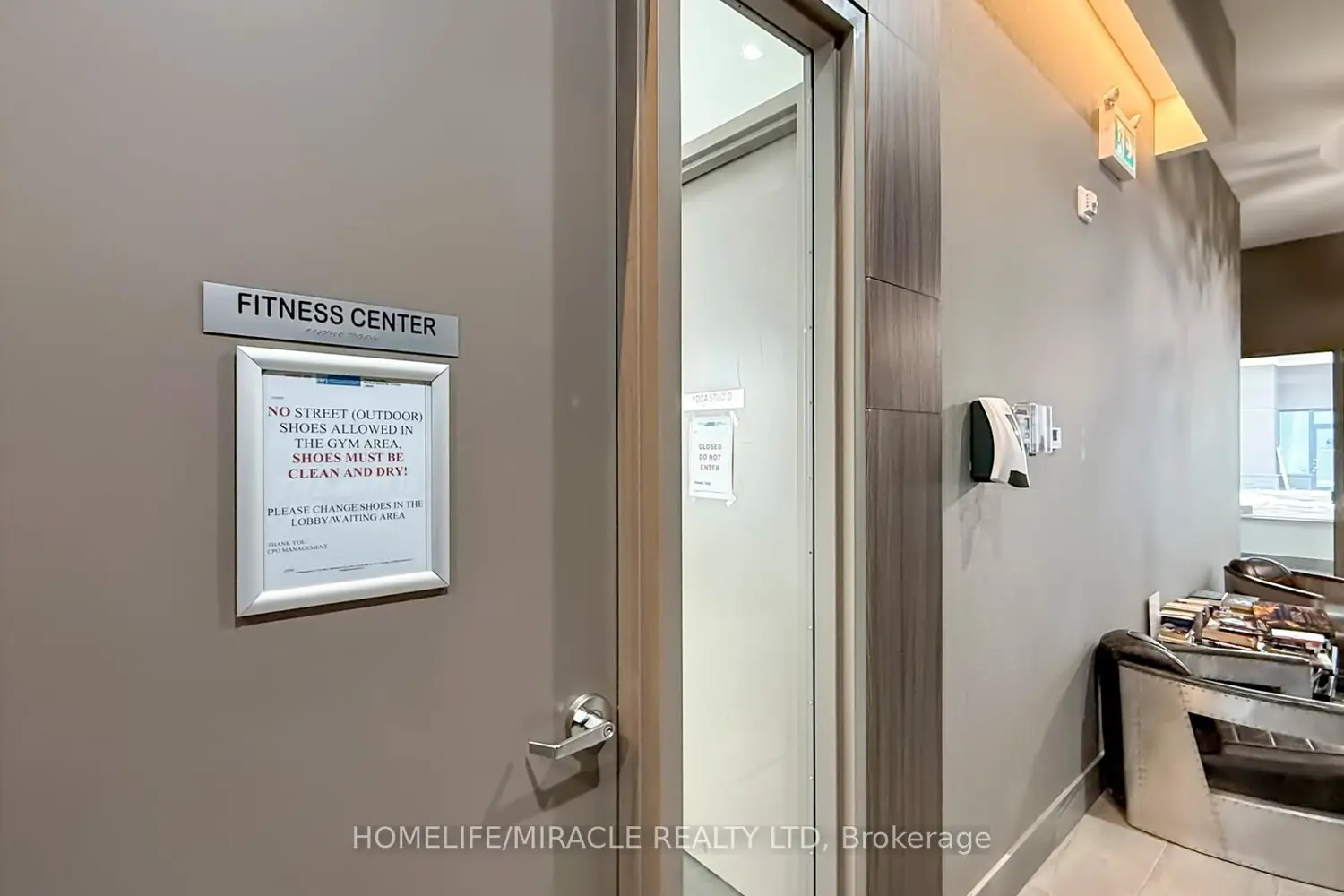 Additional image 16 of 560 North Service Road 607