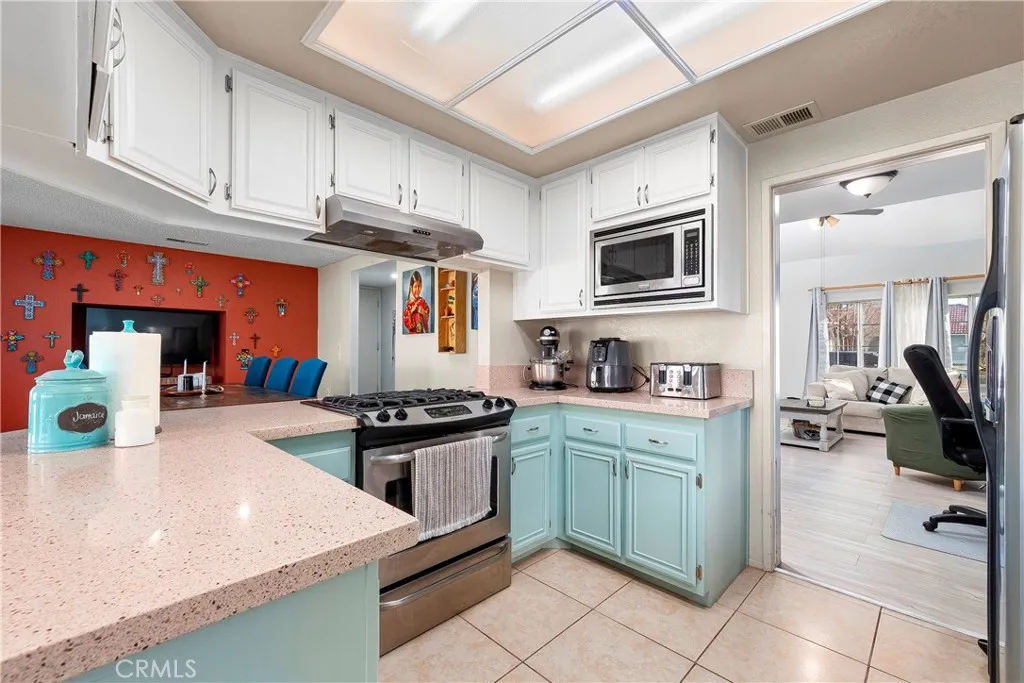 Additional image 45 of 2047 Westminster Dr, Palmdale, CA 93550