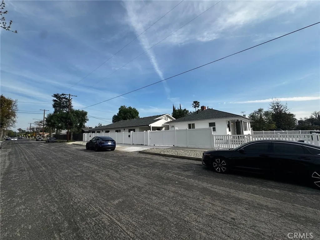 Additional image 3 of 15950 Cohasset St, Van Nuys, CA 91406