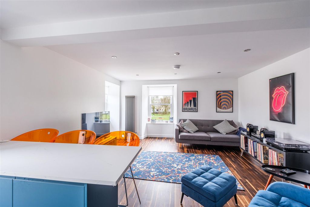 Additional image 3 of 3 bed flat for saleGreen Street, Strathaven ML10