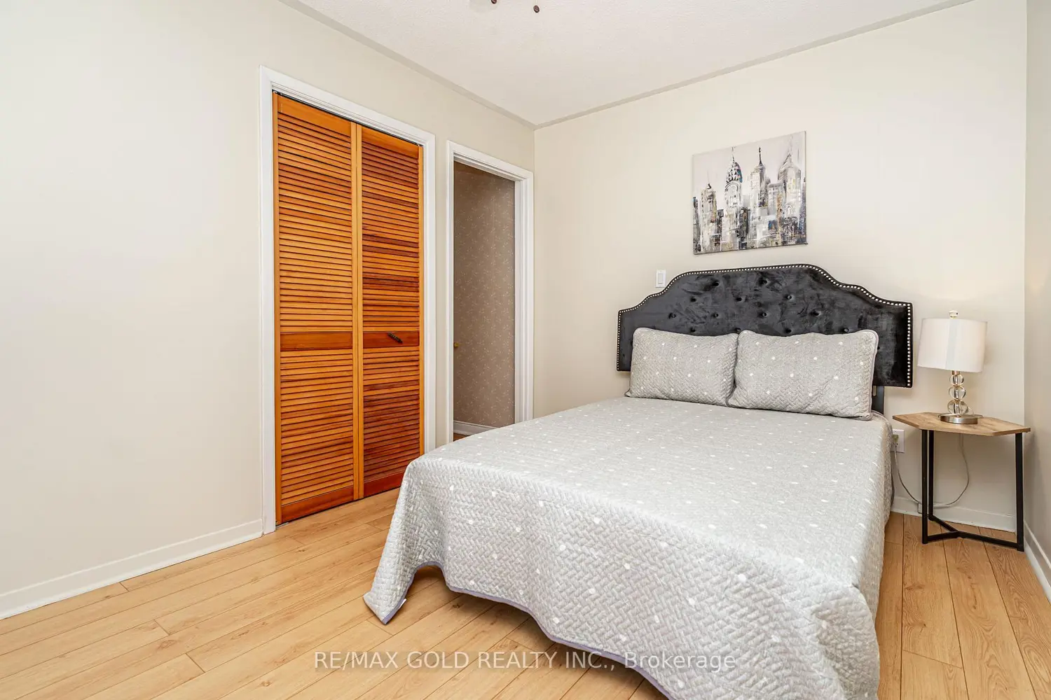 Additional image 10 of 11 Edgebrook Crescent