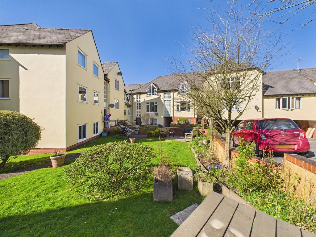 Additional image 9 of 2 bed flat for saleEast Street, Okehampton, Devon EX20