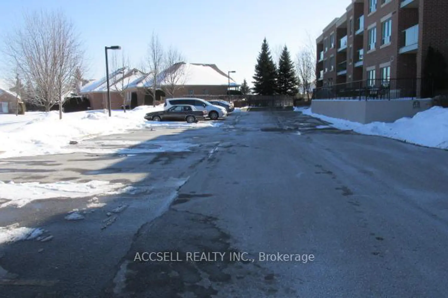 Additional image 19 of 35 Via Rosedale 304