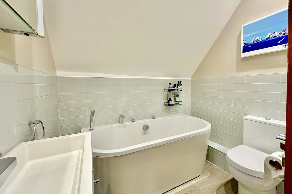 Additional image 5 of 2 bed flat for saleTalbot Avenue, Talbot Woods, Bournemouth BH3