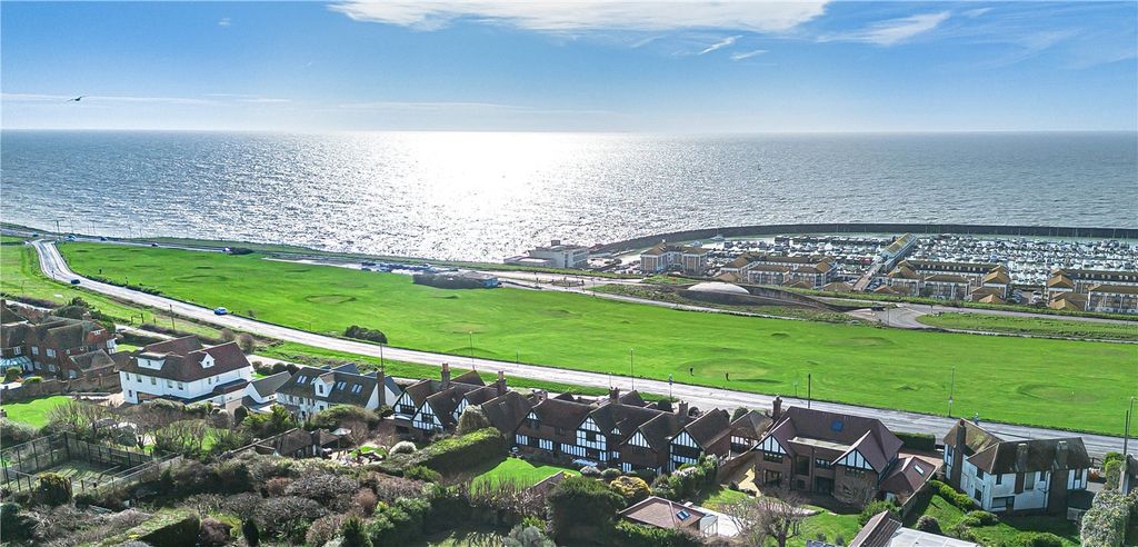 Additional image 4 of 5 bed detached house for saleRoedean Way, Brighton, East Sussex BN2