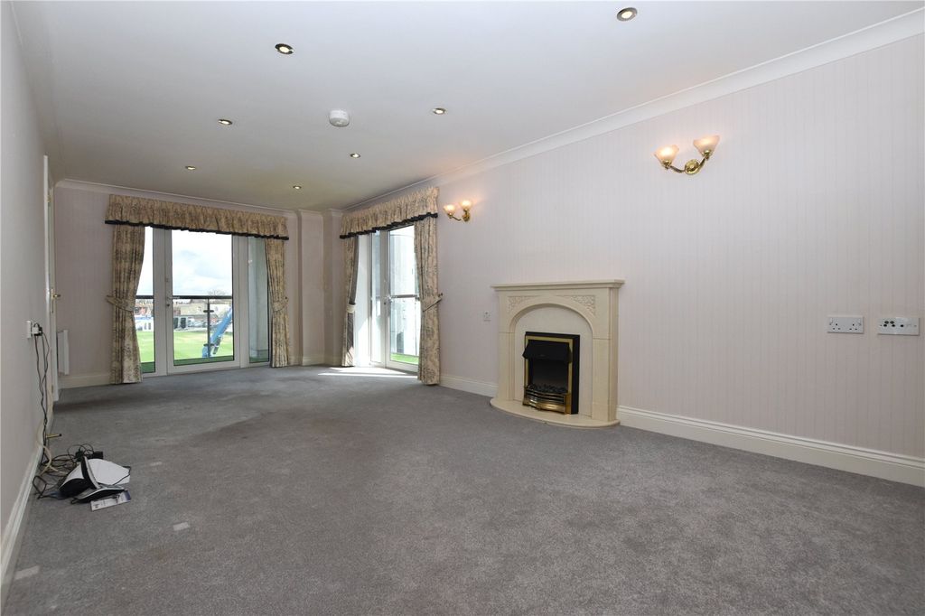 Additional image 3 of 2 bed flat for saleCoal Orchard, Taunton, Somerset TA1