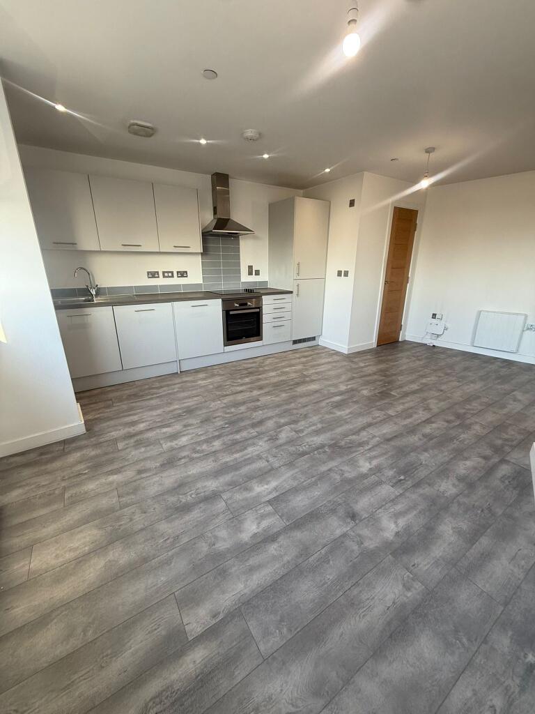 Additional image 6 of Equipoint, Yardley B25