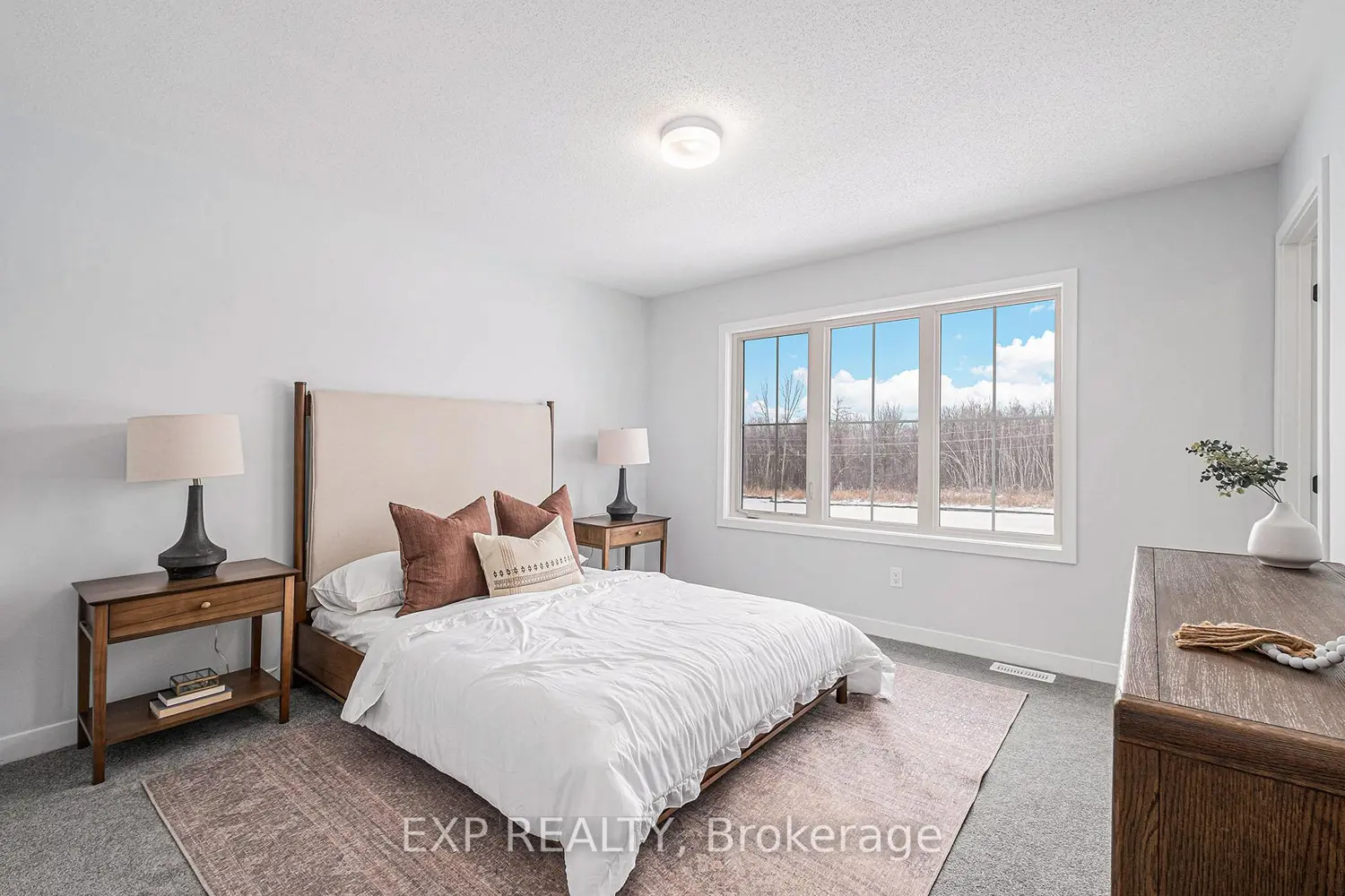 Additional image 10 of 1031 De Pencier Drive