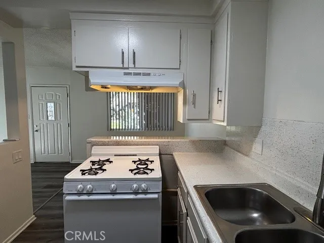 Additional image 42 of 12437 Harris Ave Unit 11, Lynwood, CA 90262