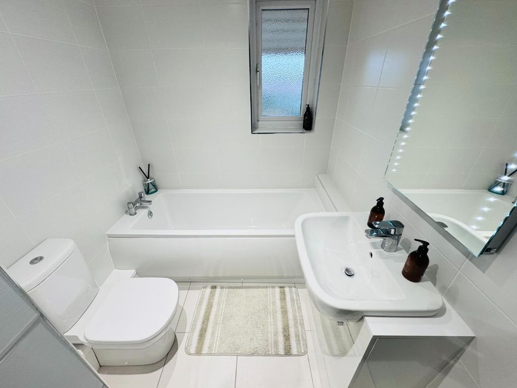 Additional image 16 of 3 bed flat for saleMansion House, Fleet Avenue, Hartlepool TS24
