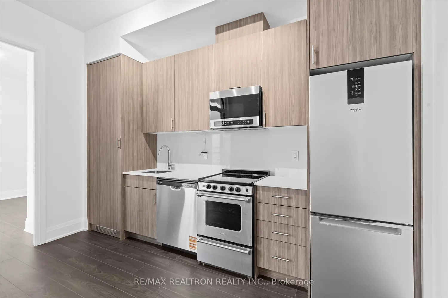 Additional image 6 of 412 Silver Maple Road Ph120