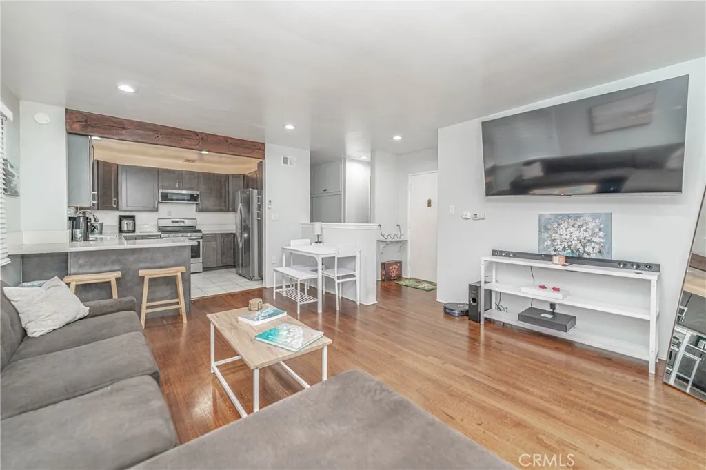 Additional image 10 of 325 Cedar Ave, Long Beach, CA 90802