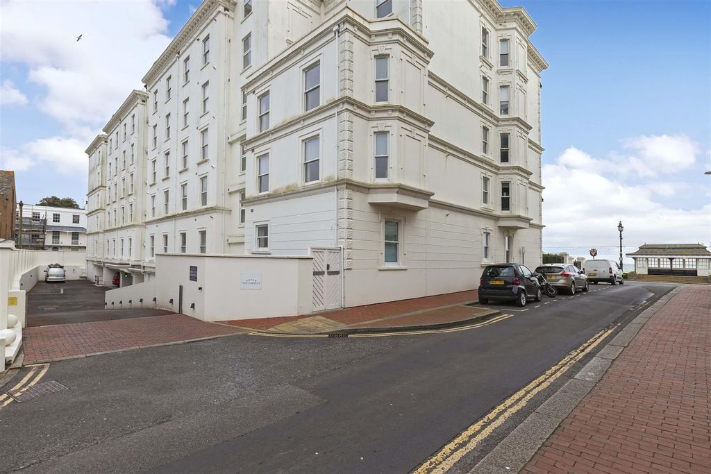 Additional image 27 of 3 bed flat for saleMarine Parade, Worthing BN11