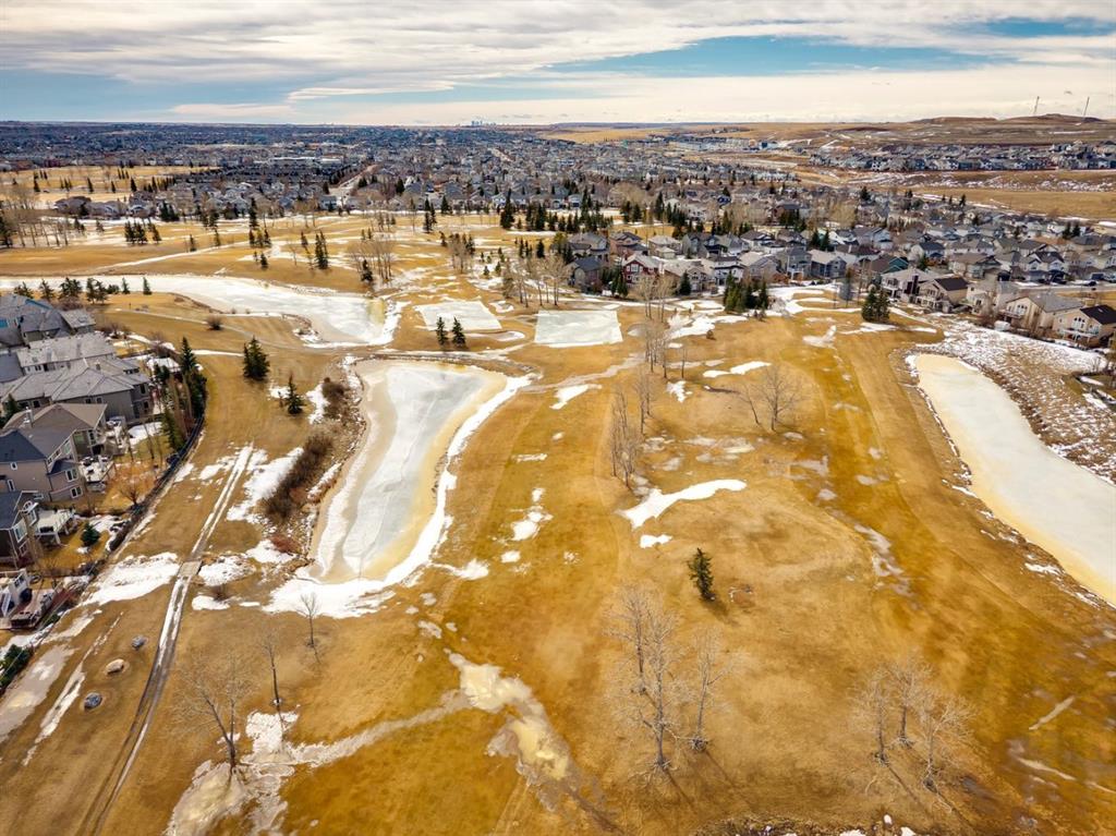 Additional image 5 of 657 Woodside Court NW, Airdrie, AB, T4B 2W2