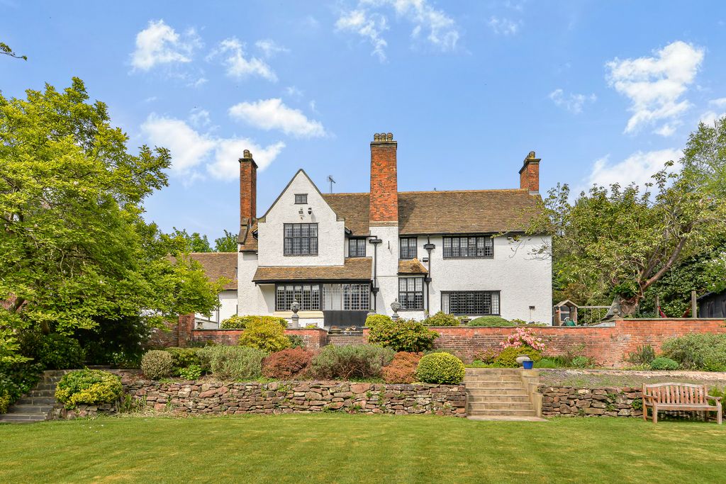 6 bed detached house for saleWoodbourne Road, Harborne B17