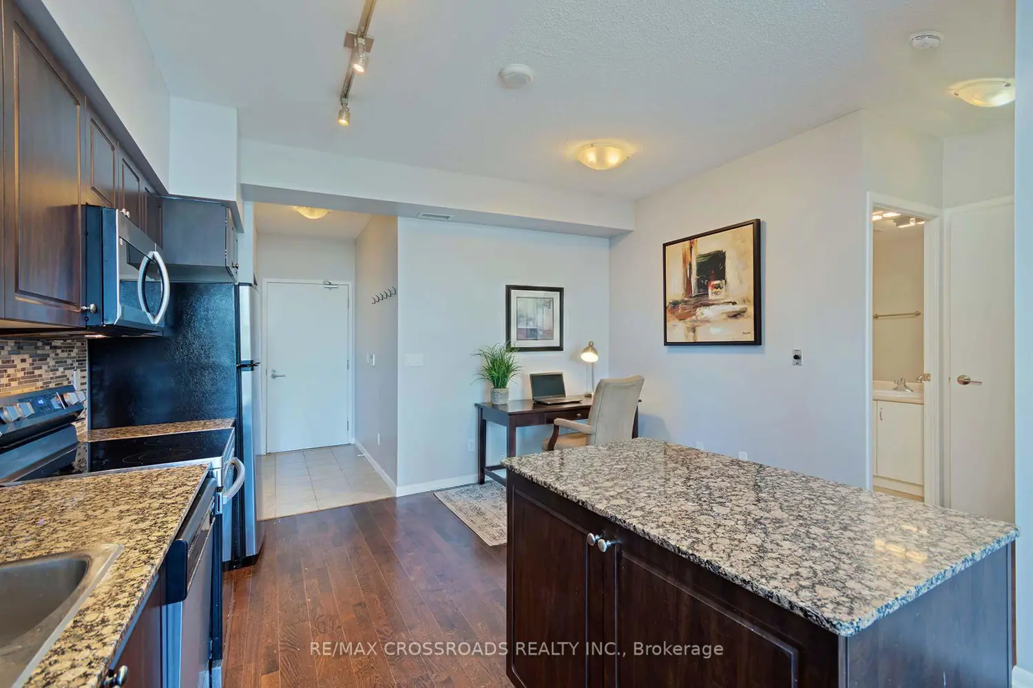 Additional image 4 of 209 Fort York Boulevard 755