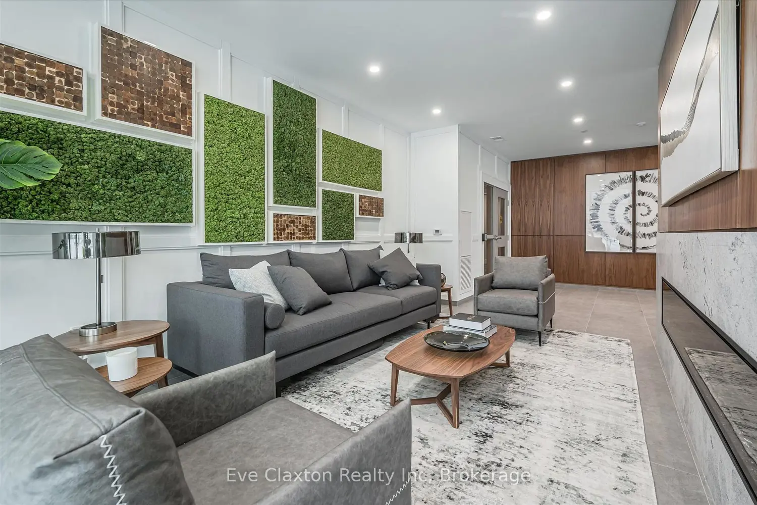 Additional image 3 of 1880 Gordon Street 204