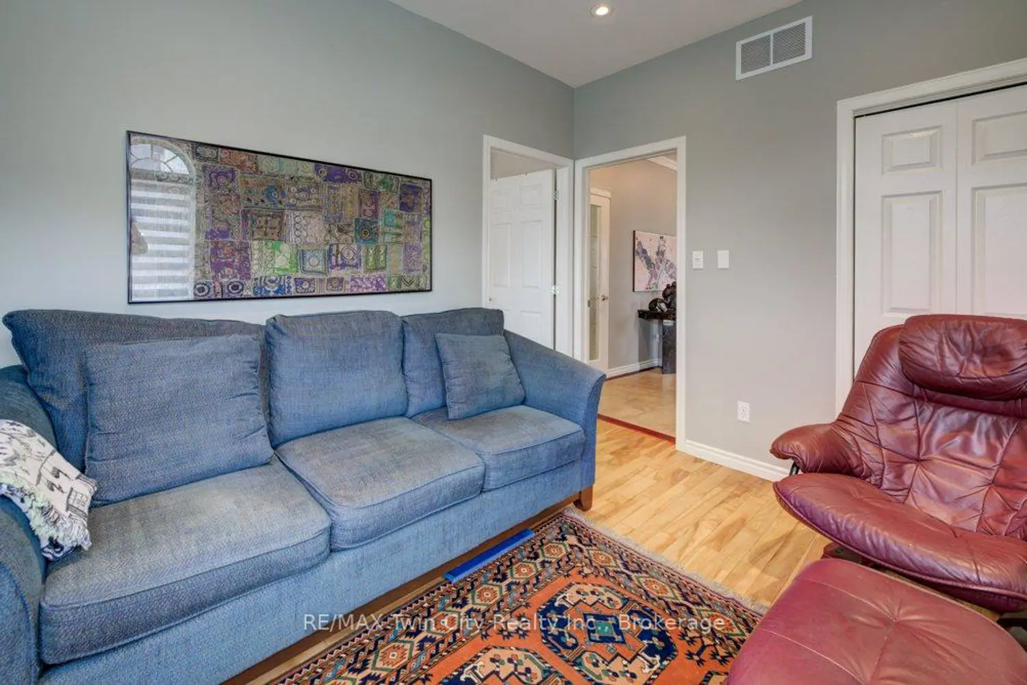 Additional image 7 of 10 Cobblestone Drive 13