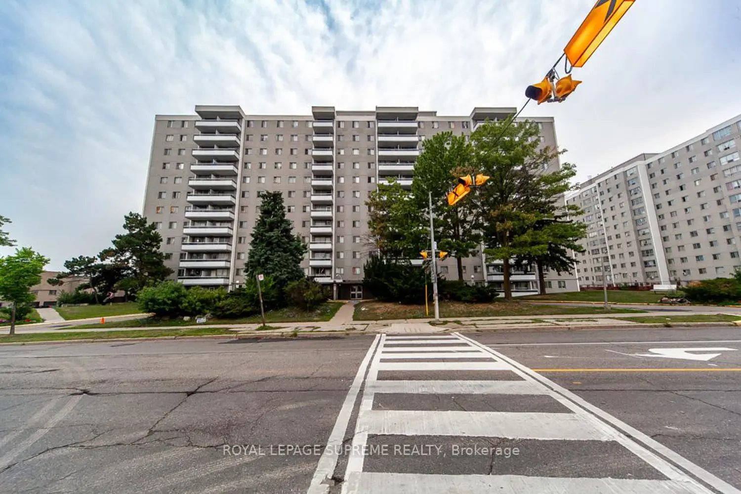 Additional image 2 of 940 Caledonia Road 908