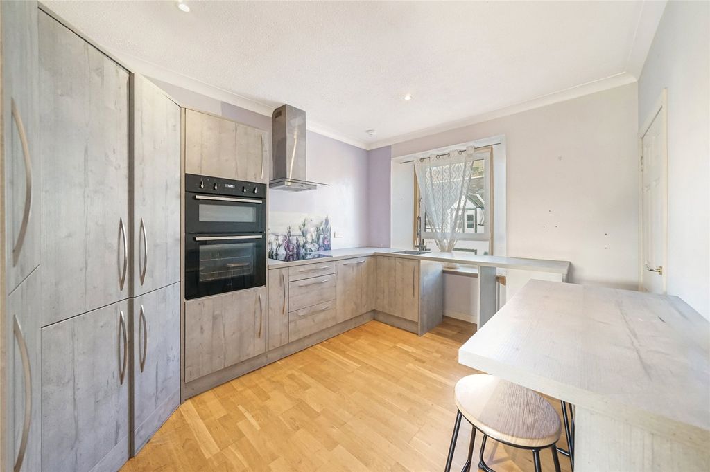 Additional image 3 of 3 bed maisonette for saleHigh Street, Tillicoultry FK13