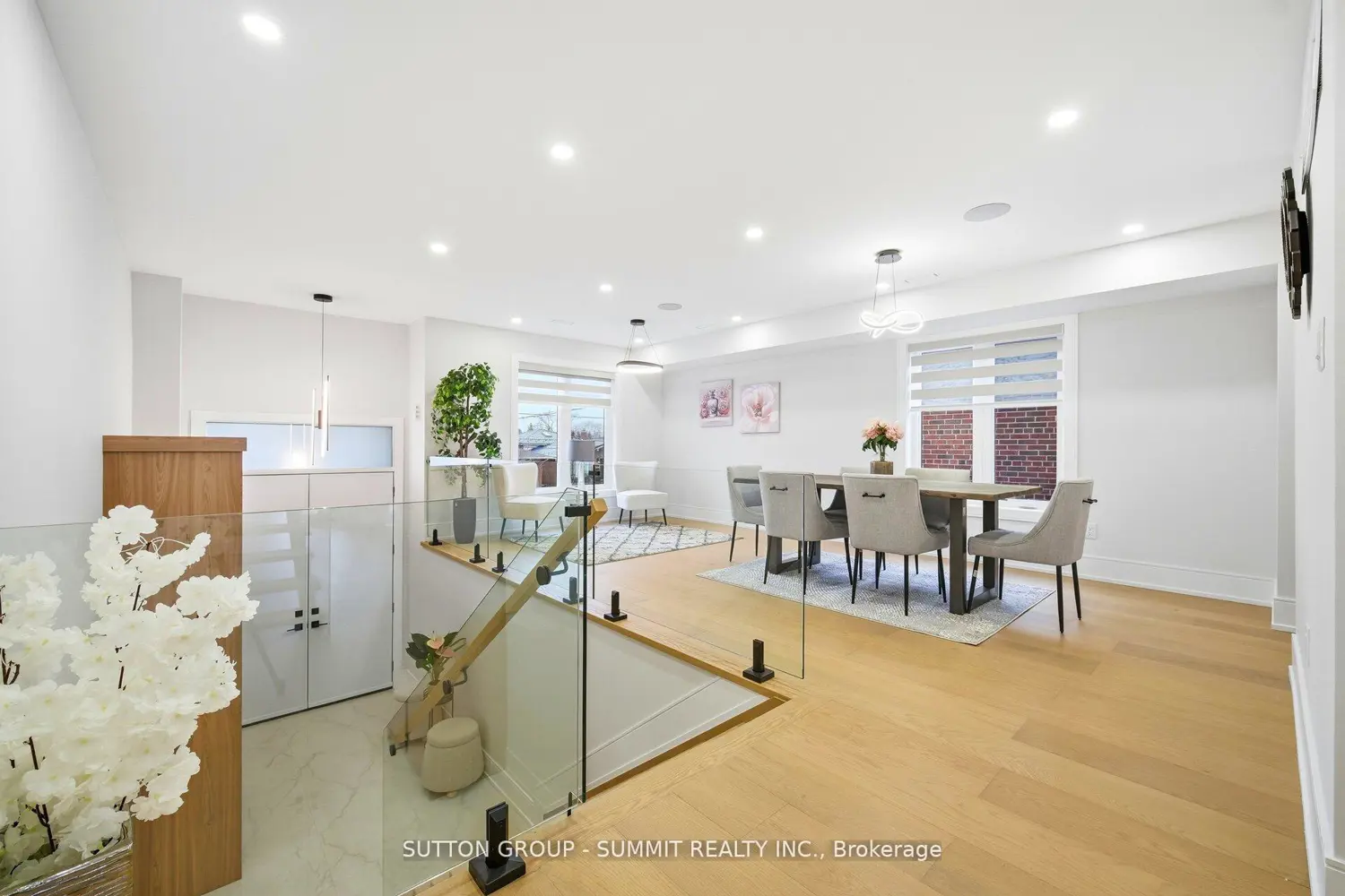 1228 Alexandra Avenue photo 3