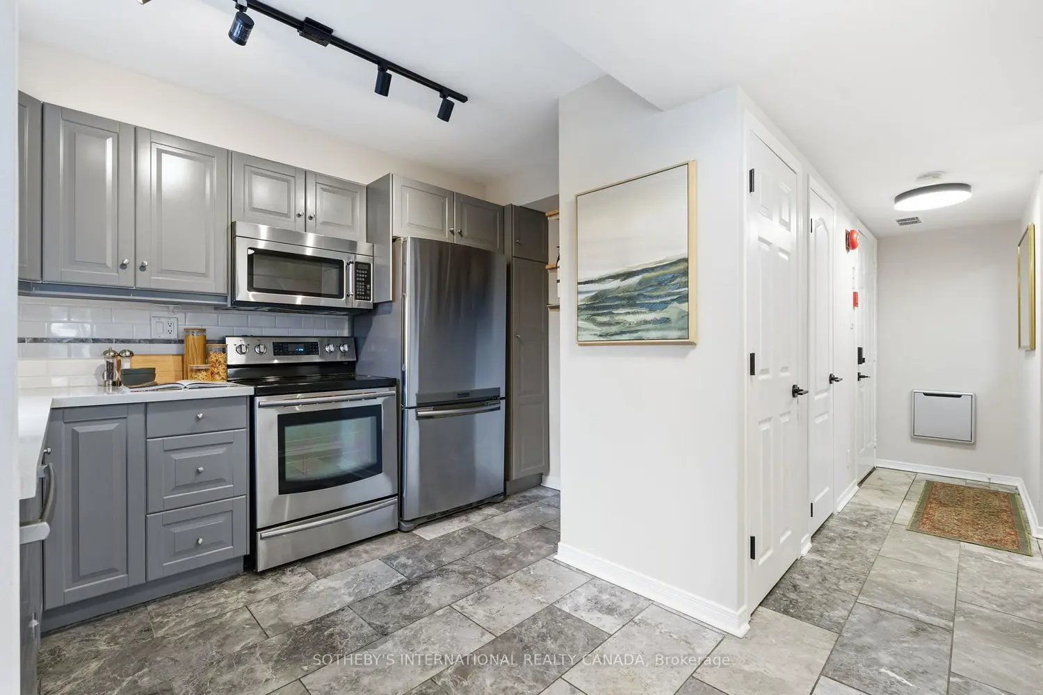 Additional image 5 of 101 Hammersmith Avenue 205