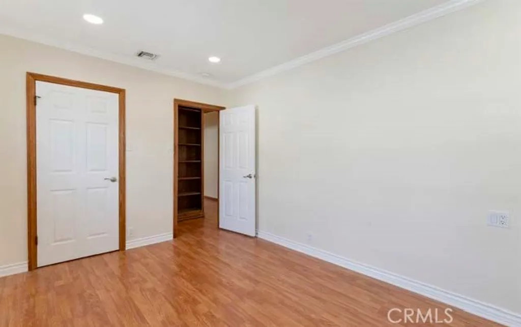 Additional image 16 of 911 N Pass Ave, Burbank, CA 91505