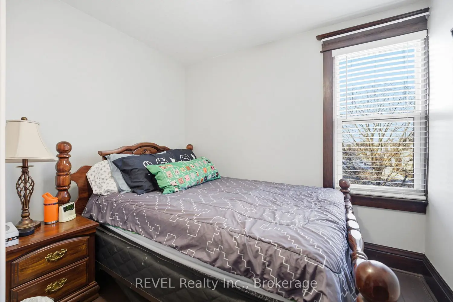 Additional image 11 of 348 Hellems Avenue