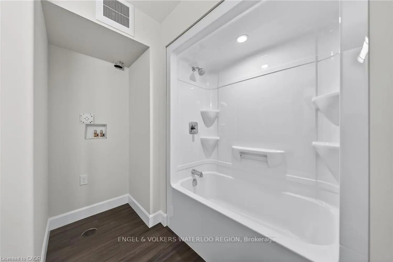 Additional image 20 of 3202 Vivian Line 46