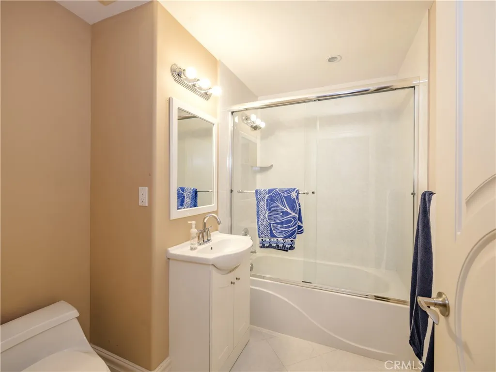 Additional image 19 of 18047 Karen Drive, Encino, CA 91316