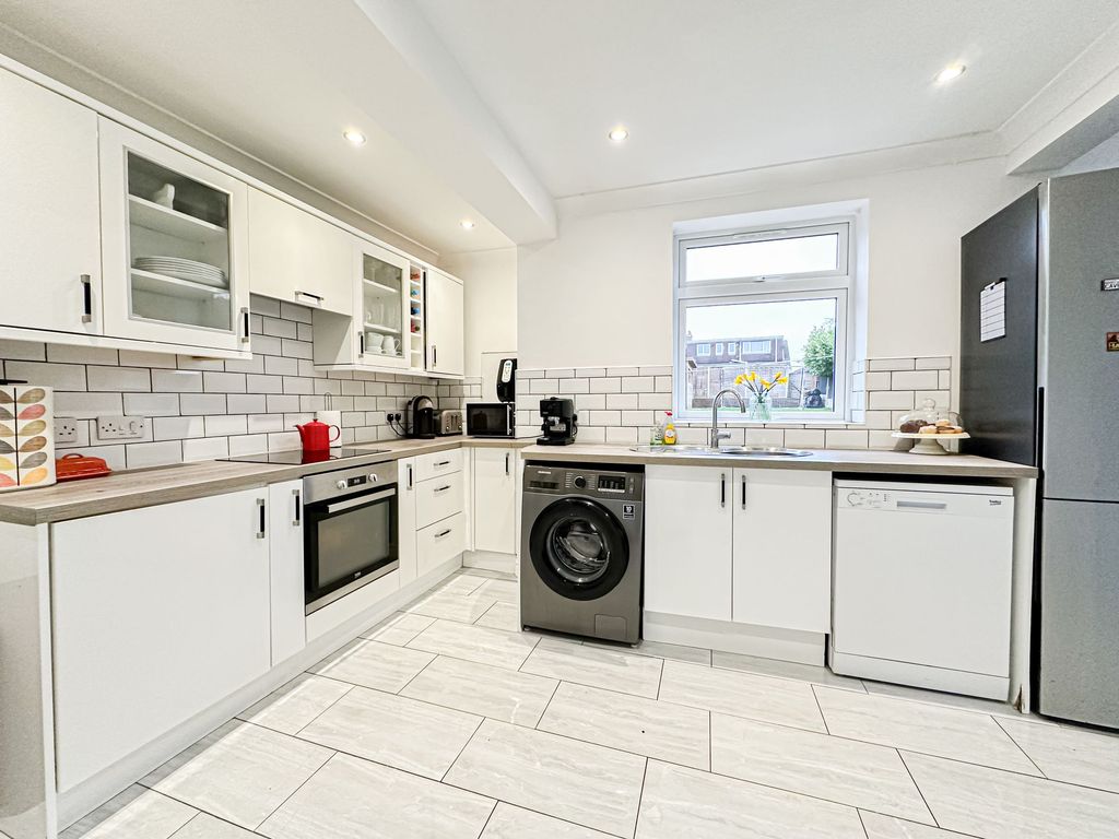 Additional image 6 of 3 bed semi-detached house for saleHesketh Drive, Wirral CH60