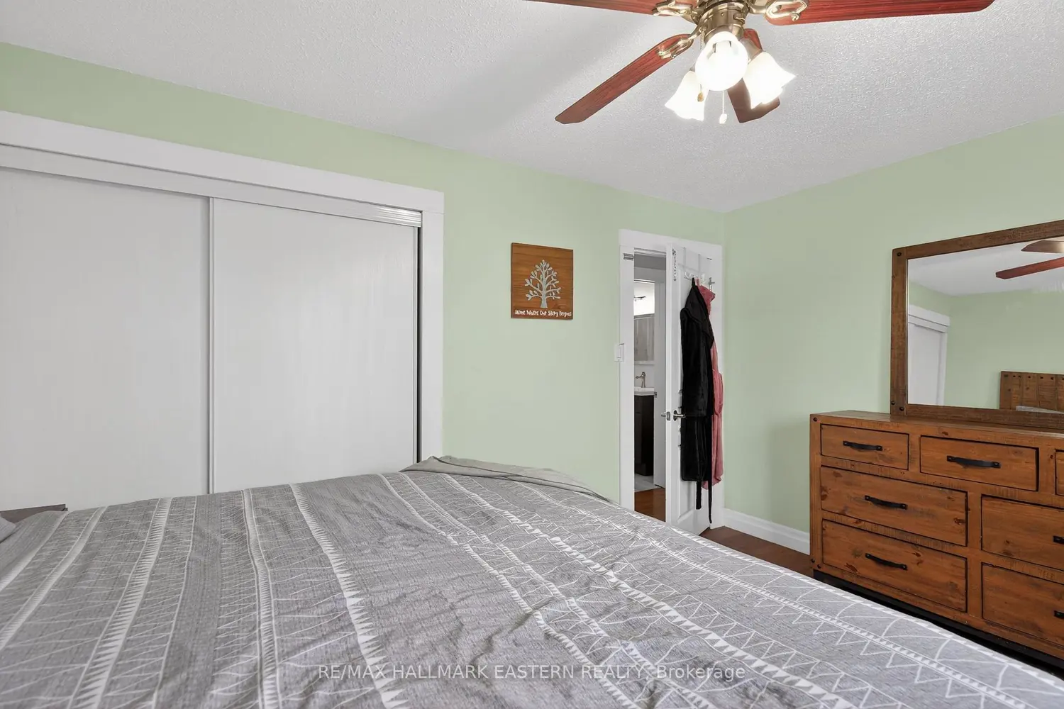 Additional image 12 of 488 Crystal Drive