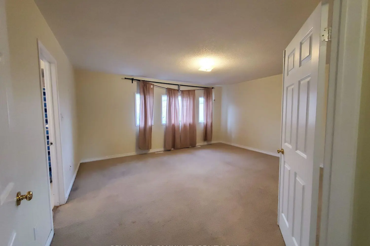 Additional image 12 of 156 Loon Avenue