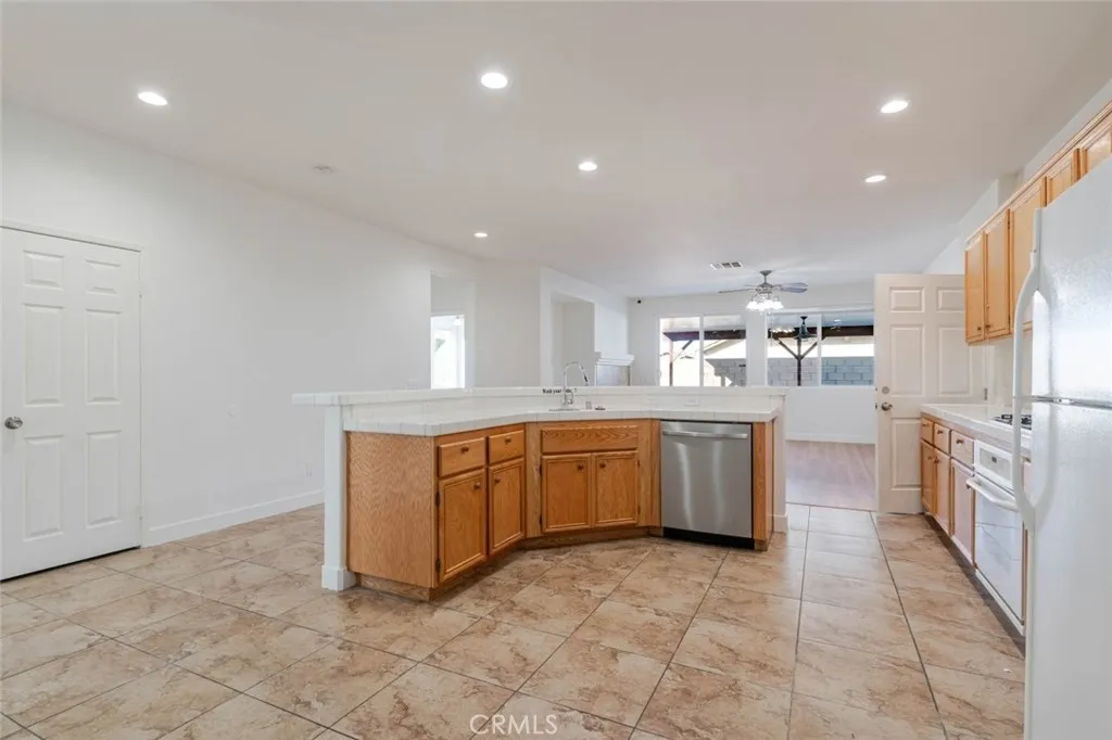 Additional image 58 of 5059 Keston Drive, Palmdale, CA 93552