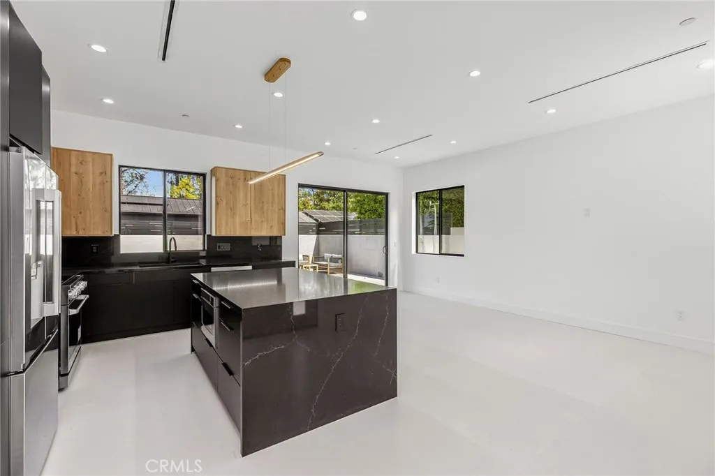 Additional image 3 of 22845 Dolorosa Street, Woodland Hills, CA 91367