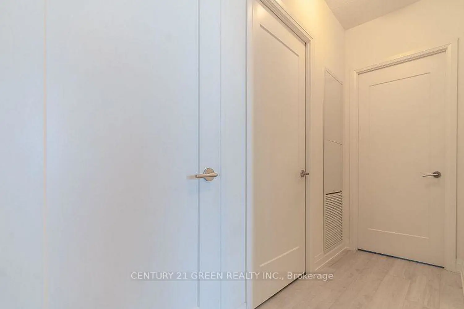 Additional image 8 of 509 Dundas Street 506