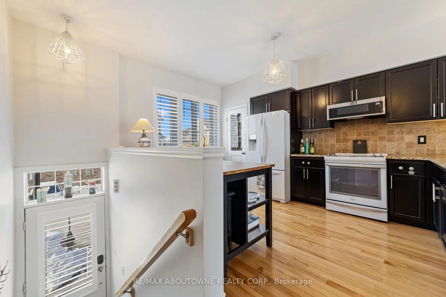 Additional image 3 of 337 Beach Boulevard #3