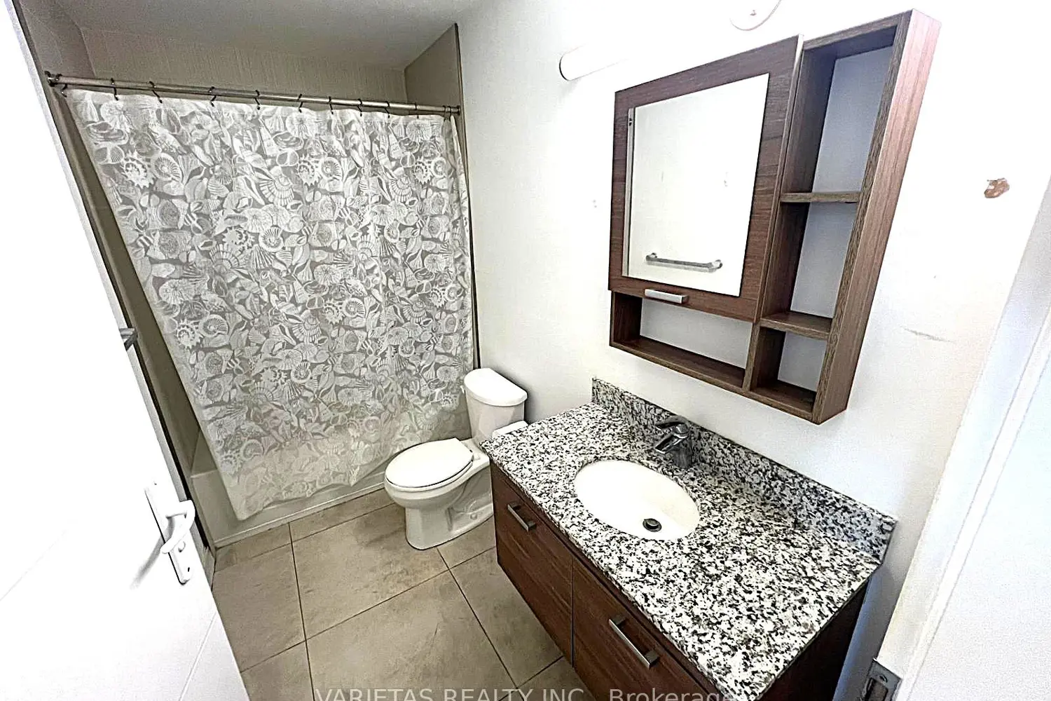 Additional image 13 of 280 Lester Street 522