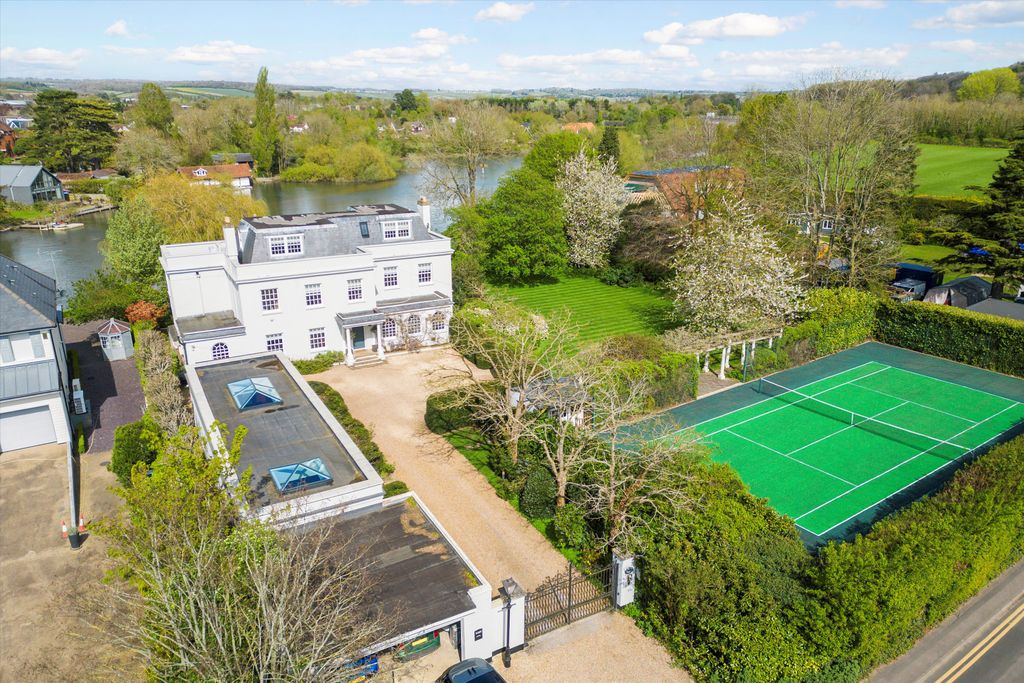 6 bed detached house for saleQuarrywood Road, Marlow, Berkshire SL7
