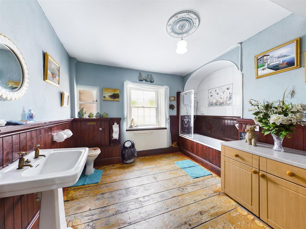 Additional image 18 of 9 bed property for saleRegent Street, Llangollen LL20