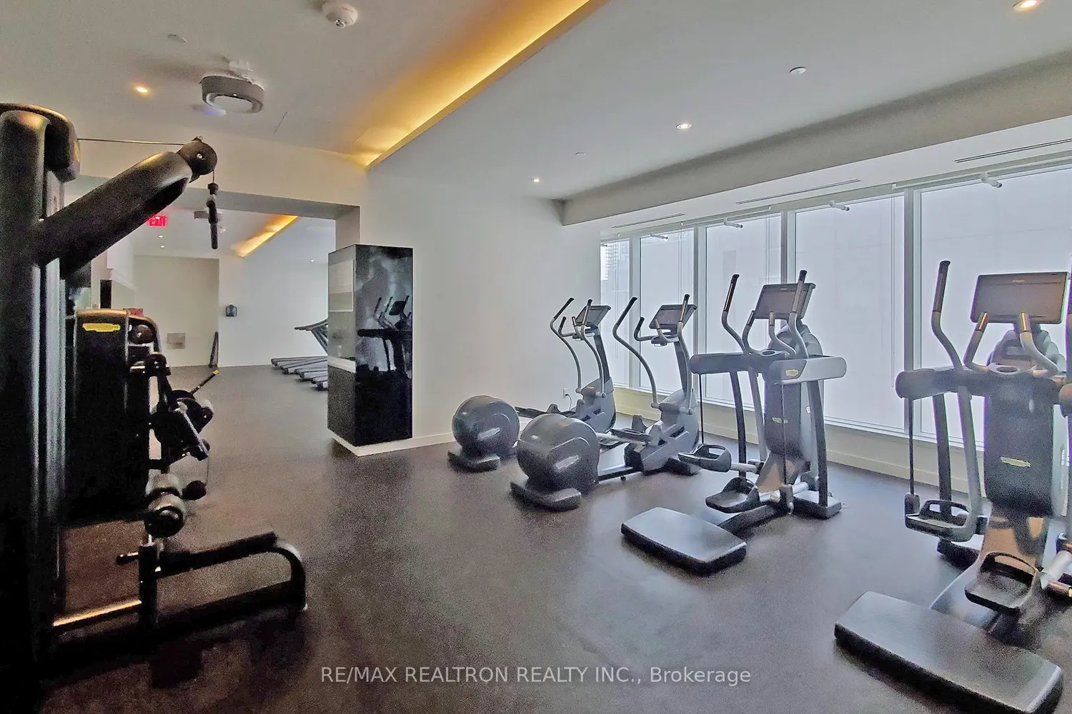 Additional image 11 of 197 Yonge Street 1505