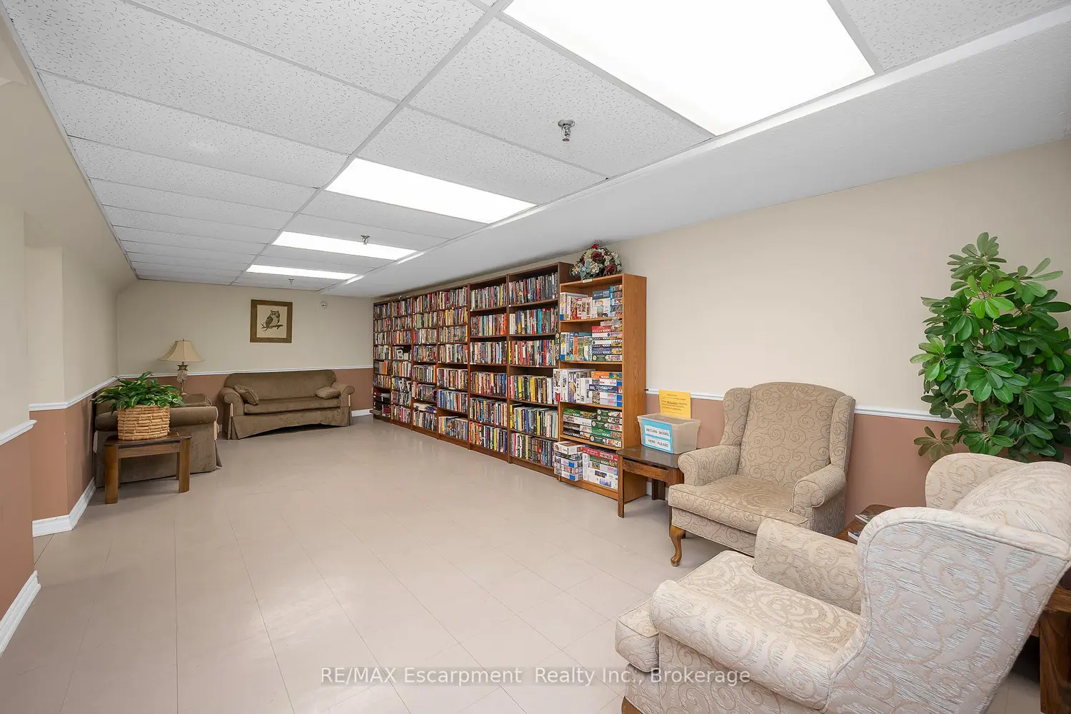 Additional image 10 of 20 Cherrytree Drive 809