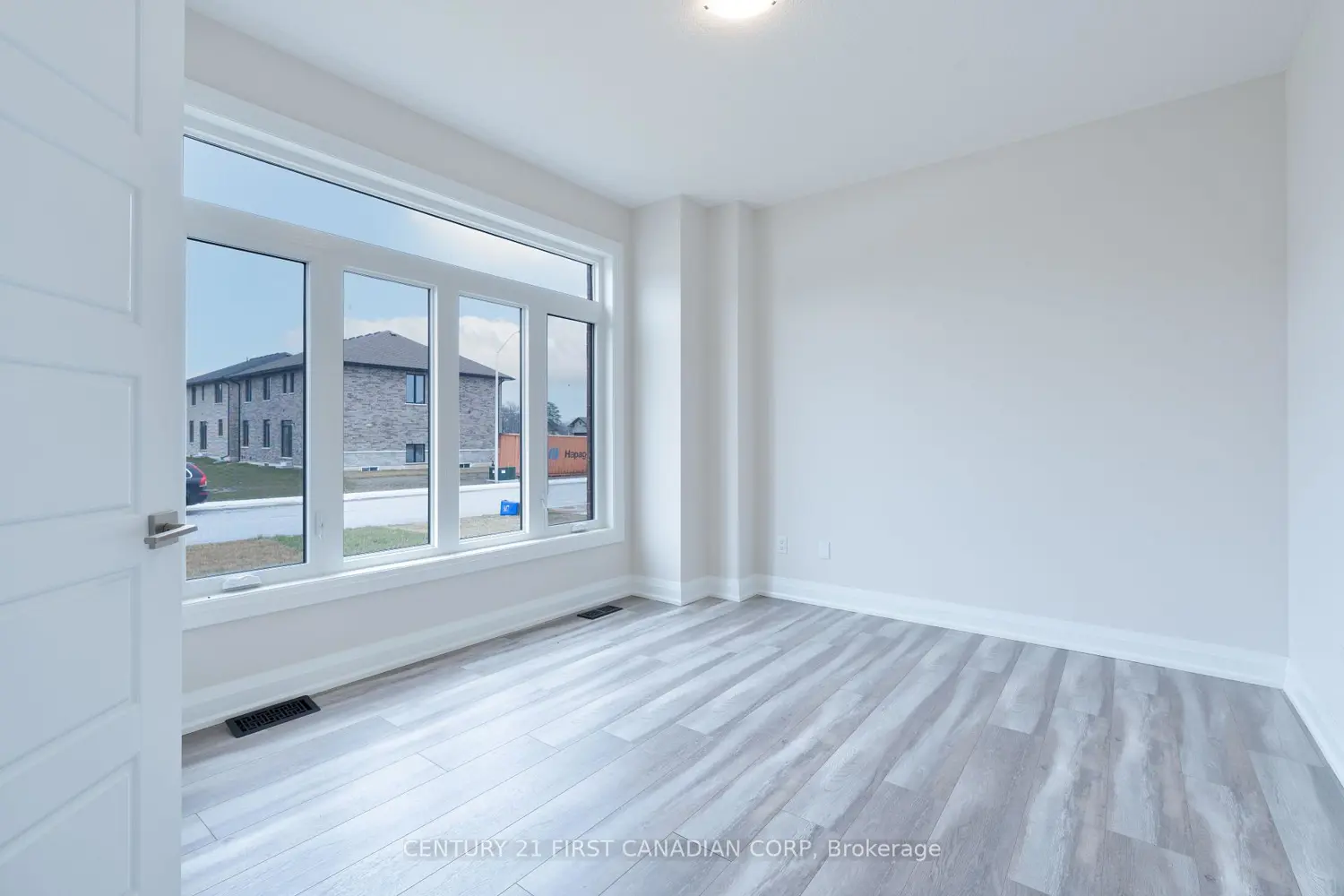 Additional image 2 of 240 Leitch Street