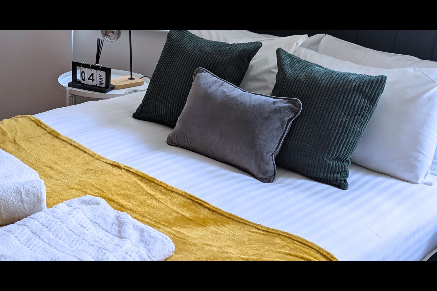 Additional image 3 of 2 Bed Flat, Highbury New Park, N5, N1 7GU