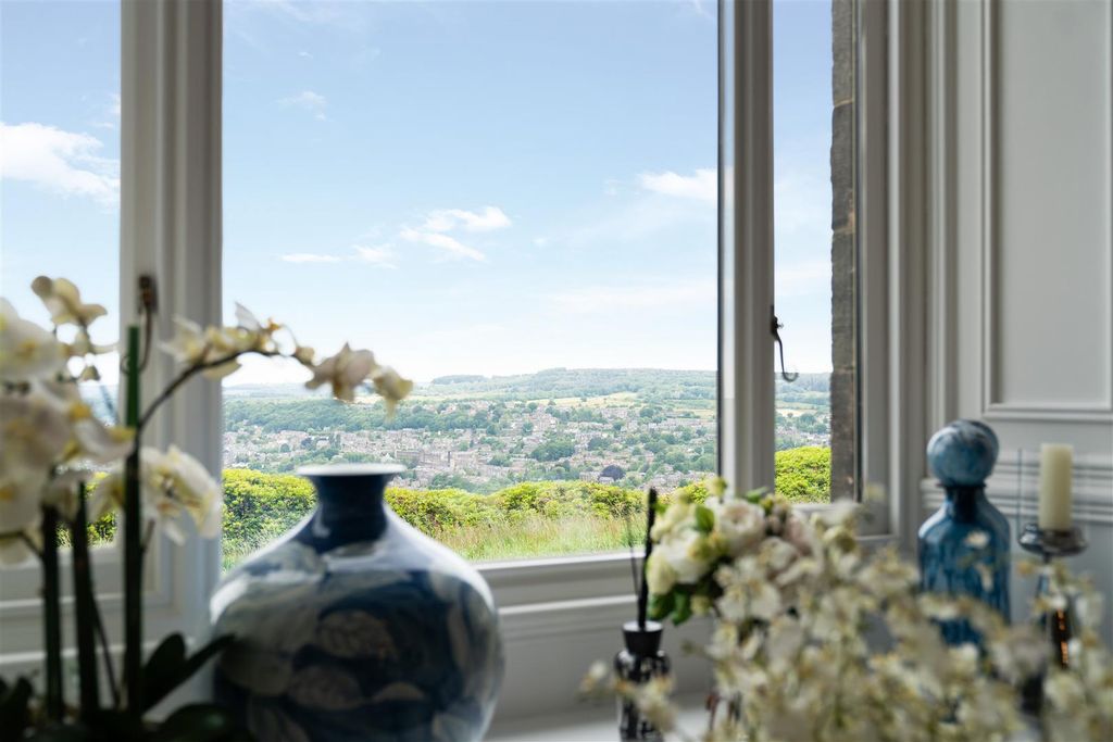 2 bed flat for saleApt 2, Riber Castle, Riber, Matlock, Derbyshire DE4 photo 3