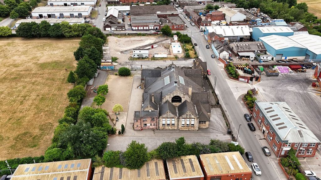 Additional image 11 of Town house for saleTinsley Park Road, Sheffield S9