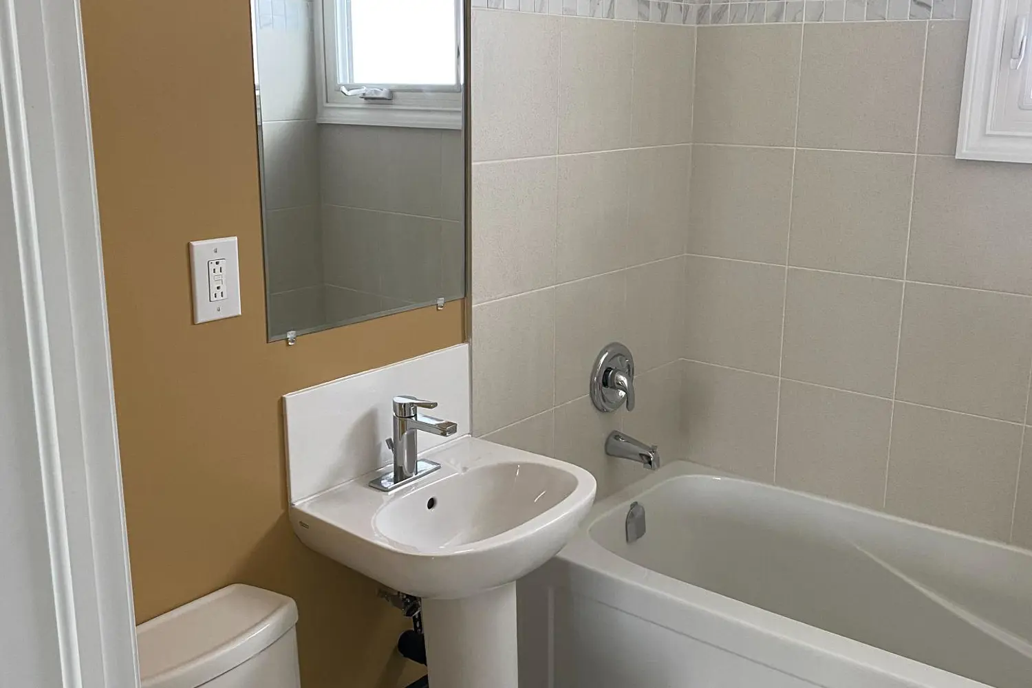 Additional image 5 of 582 Garafraxa Street